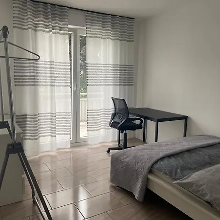 3 Bedroom In Incl Parking-near Messe Deutz-lanxessarena-bayarena