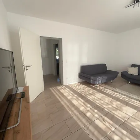 3 Bedroom In Incl Parking-near Messe Deutz-lanxessarena-bayarena *