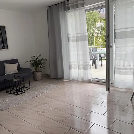 아파트 3 Bedroom In Incl Parking-near Messe Deutz-lanxessarena-bayarena *