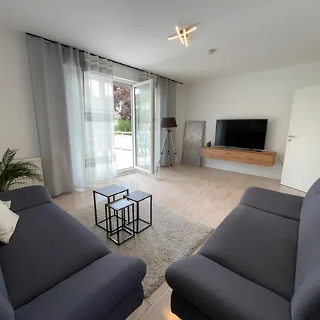 3 Bedroom In Incl Parking-near Messe Deutz-lanxessarena-bayarena 아파트
