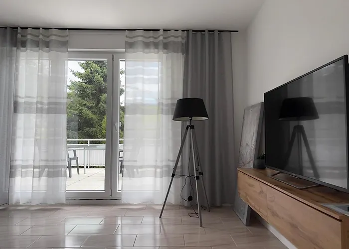 3 Bedroom In Incl Parking-near Messe Deutz-lanxessarena-bayarena *